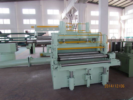 সিই 380V 50Hz 0.4-4 মিমি স্টিল স্ট্রিপ স্লিটিং মেশিন
