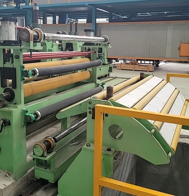 Q235 ইস্পাত কয়েল স্লিটিং মেশিন 380KW উচ্চ নির্ভুলতা স্লিটিং মেশিন